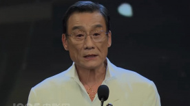 自拍黄视频